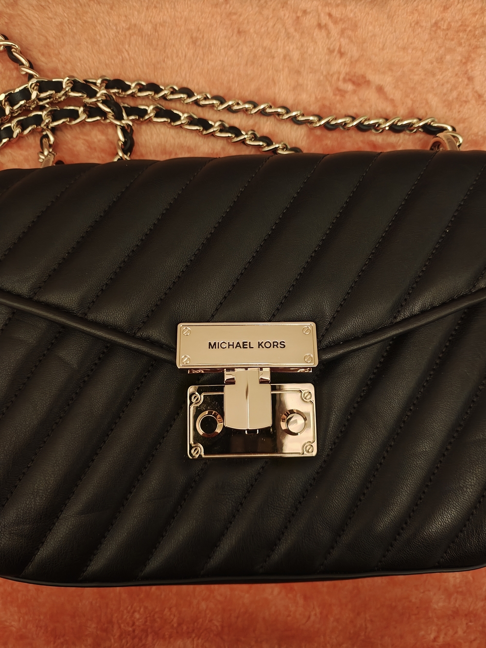 MICHAEL KORS Black Quilted Crossbody Bag with Gold Hardware
